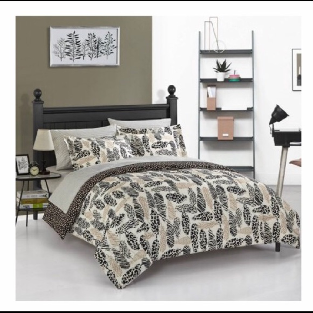 5-piece Comfort Set for Twin Bed Metallic Feather